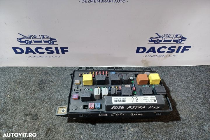Panou sigurante si relee 13145042 Opel Astra H [facelift] [2005 - 201 - 1