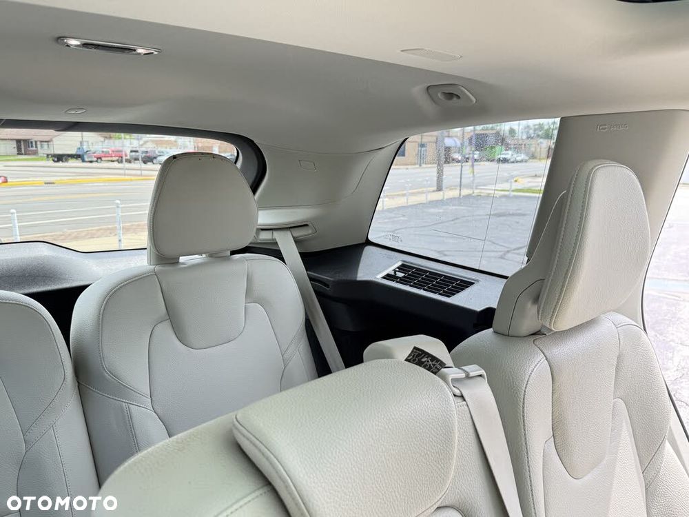 Volvo XC 90 T6 AWD Momentum 7os - 20