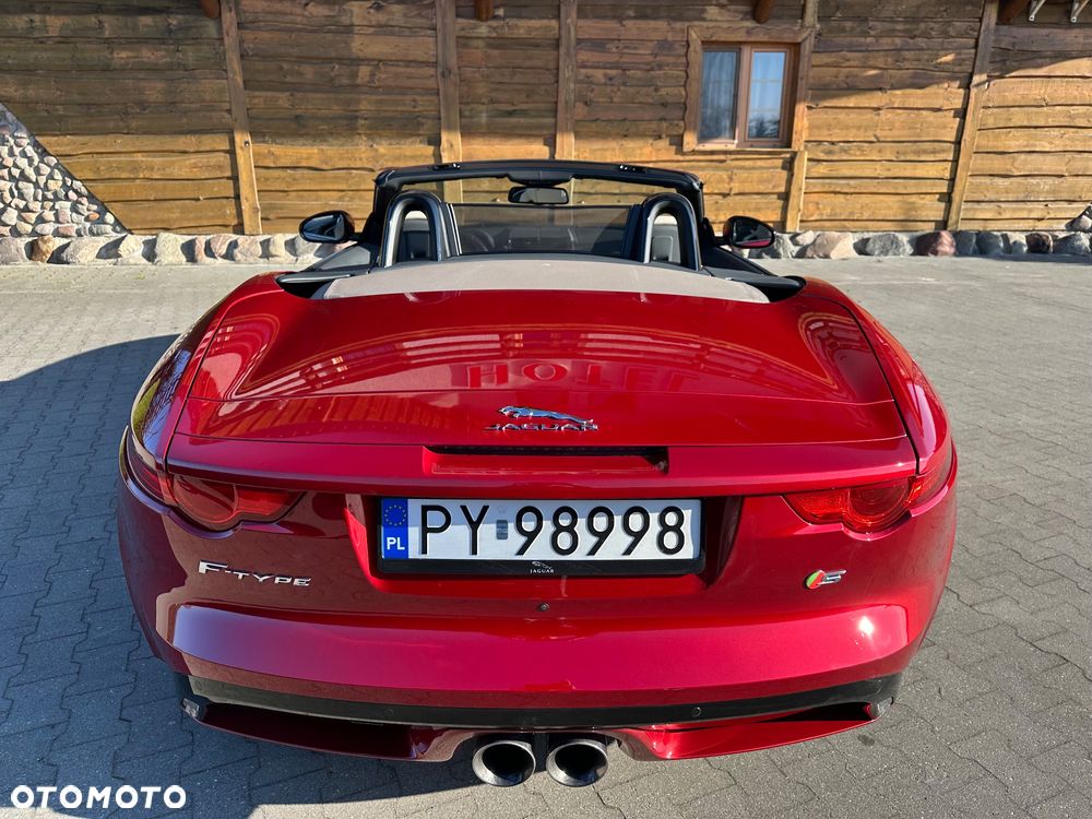 Jaguar F-Type S - 10