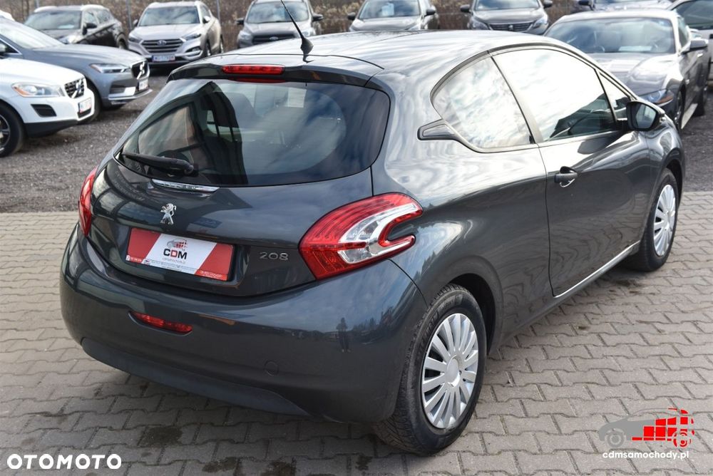 Peugeot 208 - 11