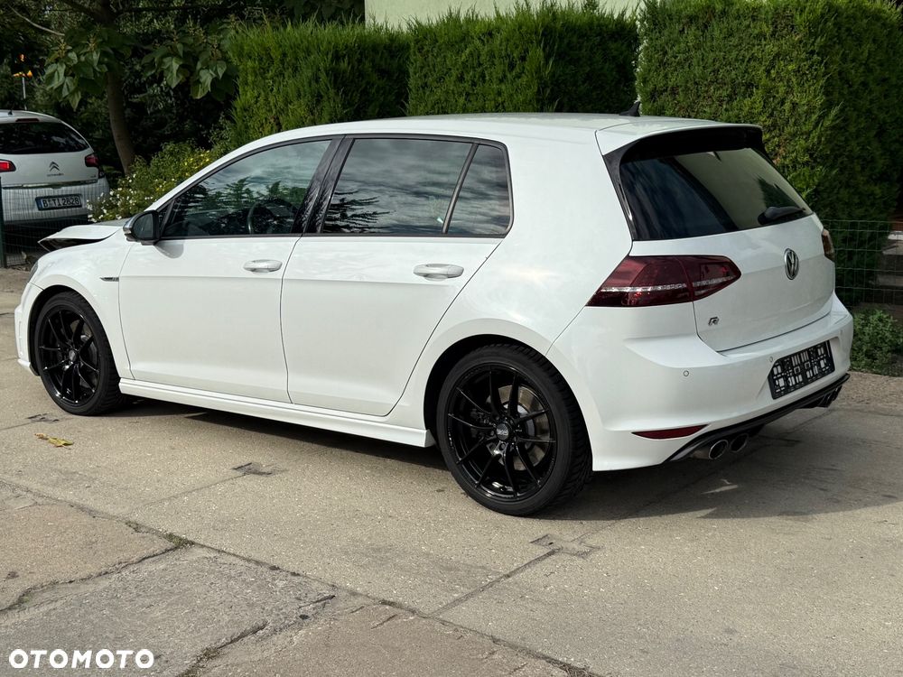 Volkswagen Golf - 7