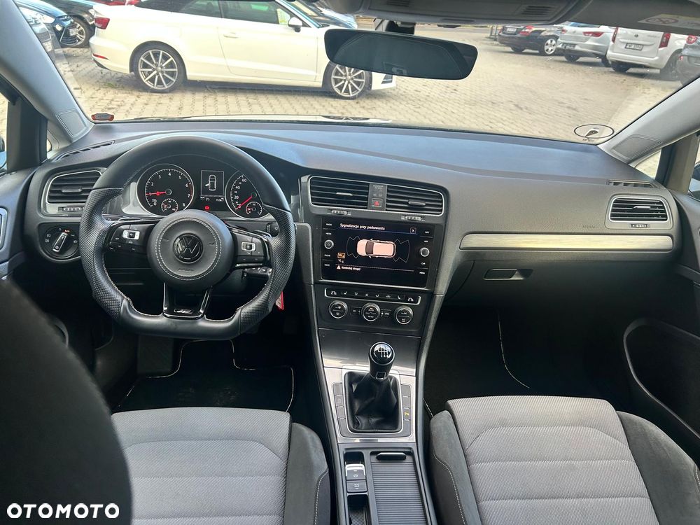 Volkswagen Golf 1.5 TSI BMT Trendline - 19