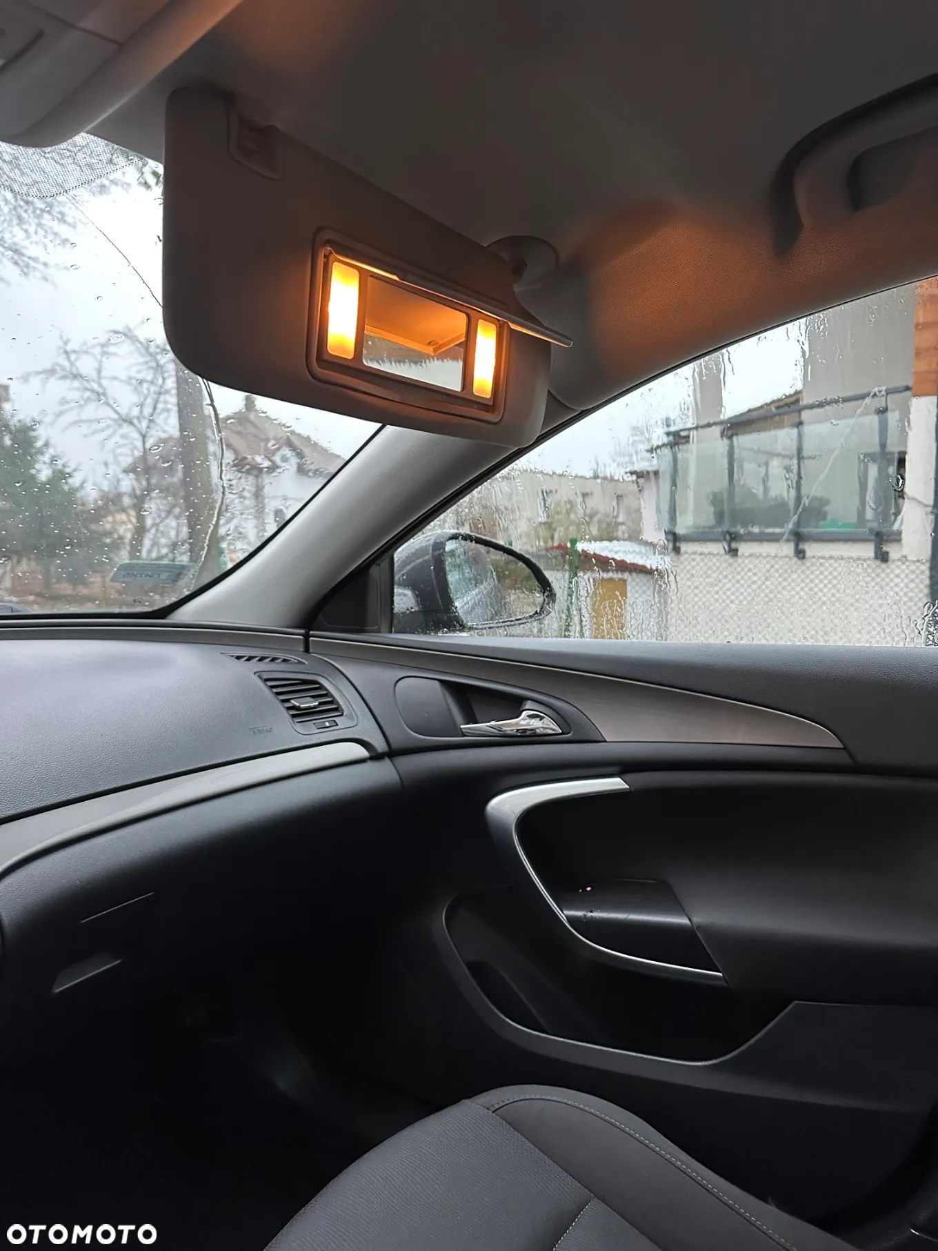 Opel Insignia - 15