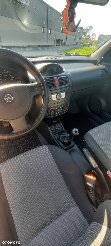 Opel Corsa - 8