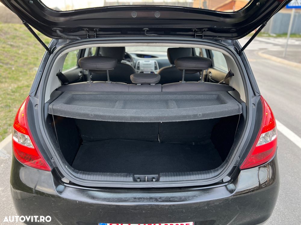 Hyundai i20 1.2 Comfort - 12