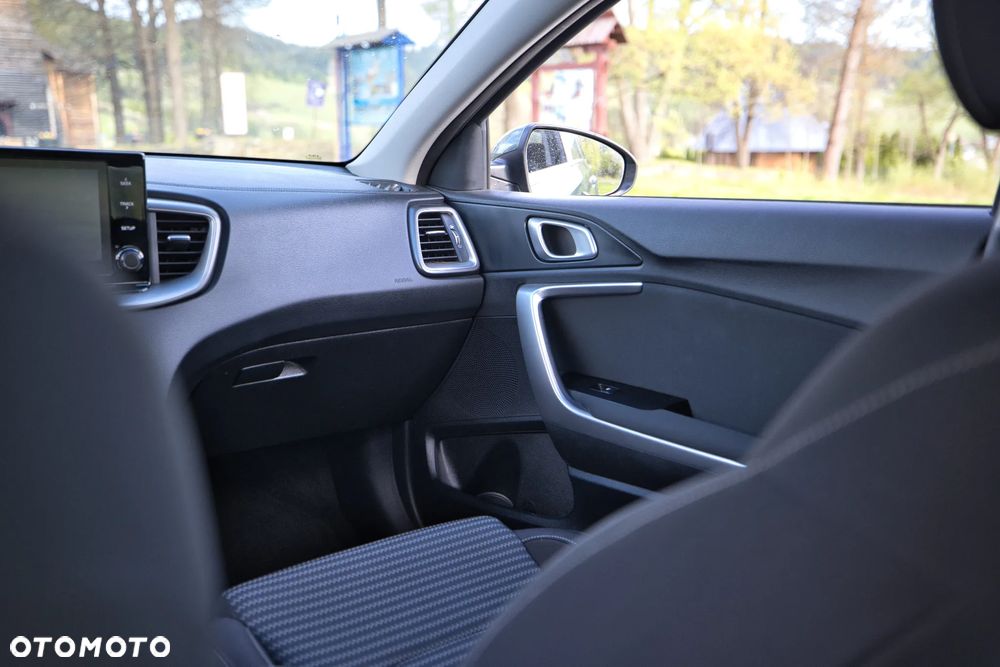 Kia Ceed 1.5 T-GDI M - 16
