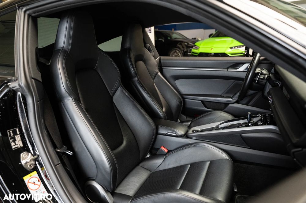 Porsche 911 Carrera S PDK - 7