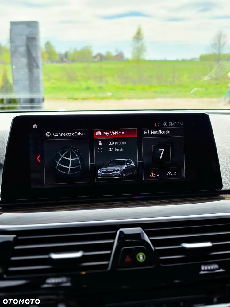 BMW Seria 5 520i Sport Line - 25