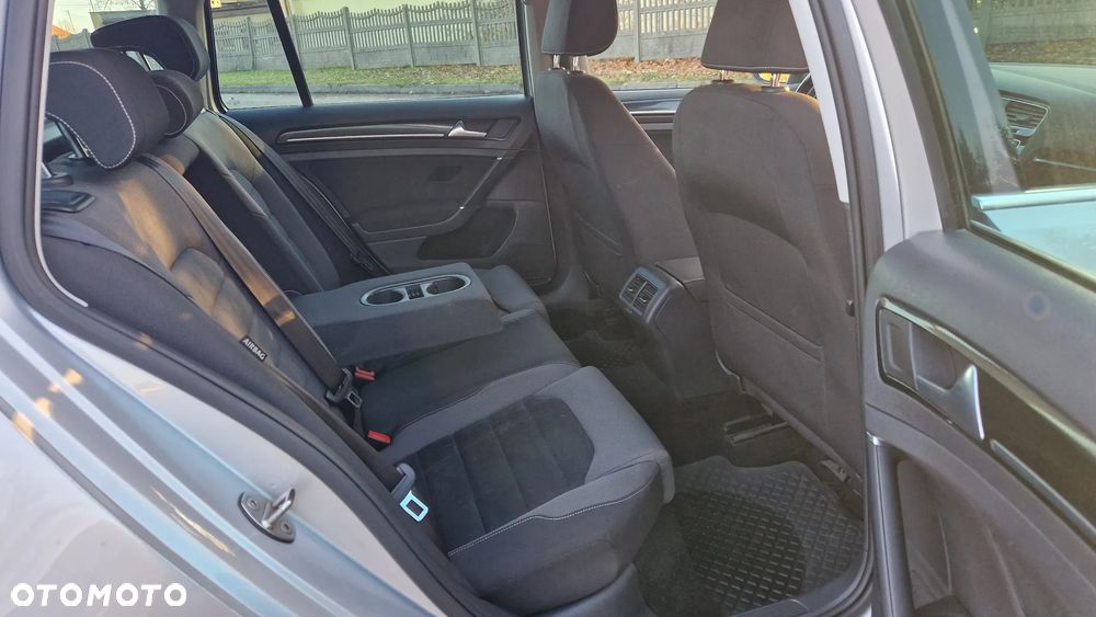 Volkswagen Golf VII 1.4 TSI BMT Highline DSG - 9