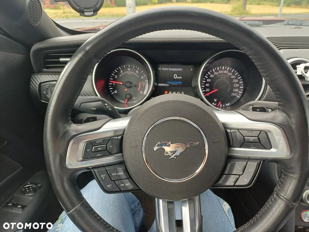 Ford Mustang - 10