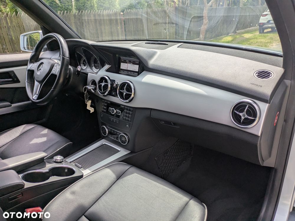 Mercedes-Benz GLK 220 CDI DPF BlueEFFICIENCY 7G-TRONIC SPORT EDITION - 17