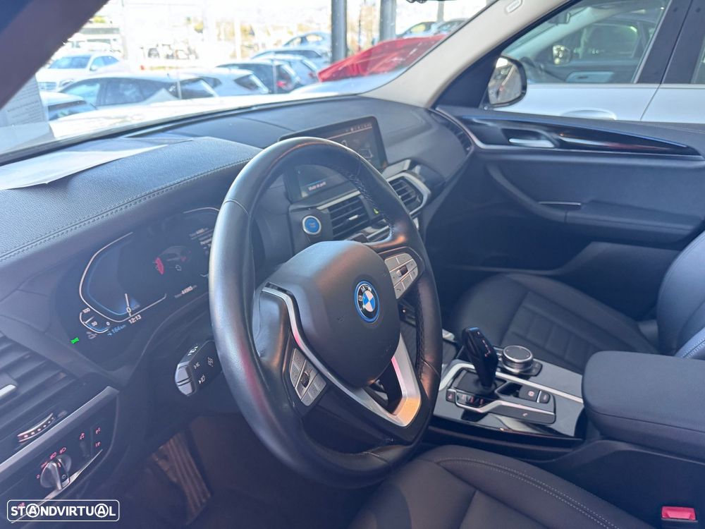 BMW iX3 Inspiring - 19