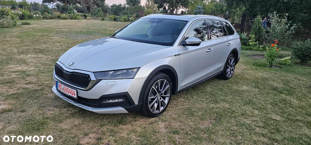 Skoda Octavia 2.0 TDI 4x4 Scout DSG - 2