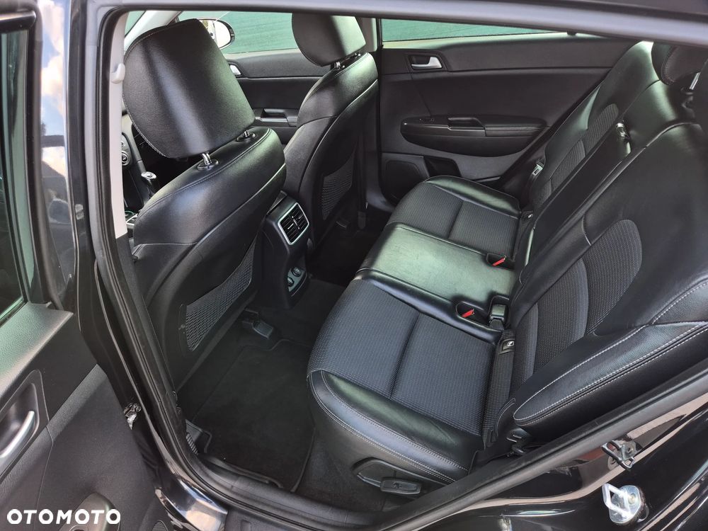 Kia Sportage 2,0 CRDI 2WD Vision - 24