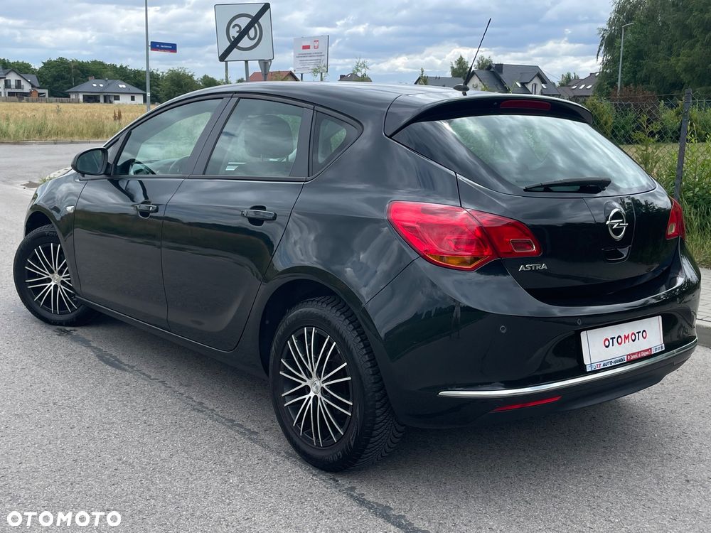 Opel Astra 1.4 Turbo Innovation - 2