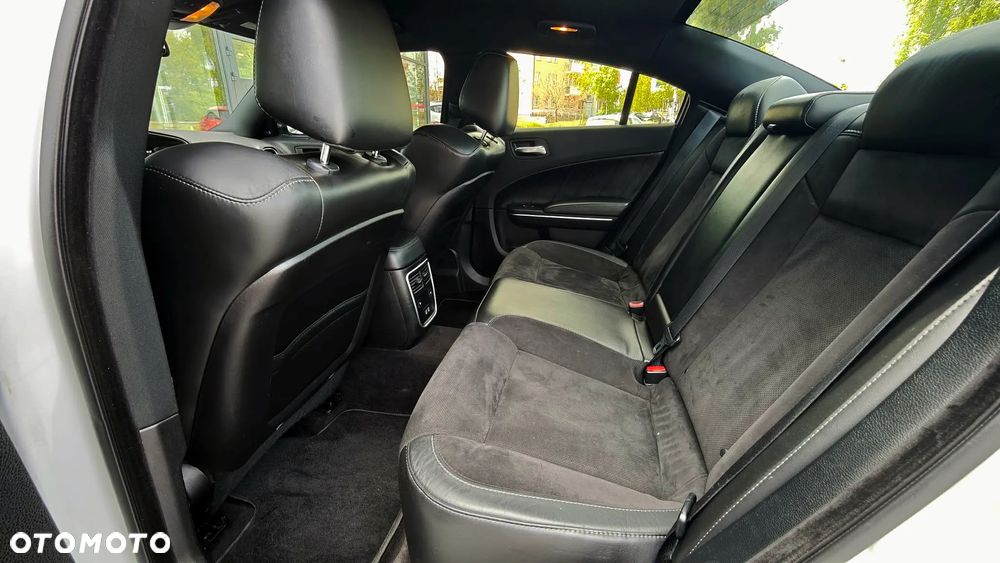 Dodge Charger 3.6 GT - 21