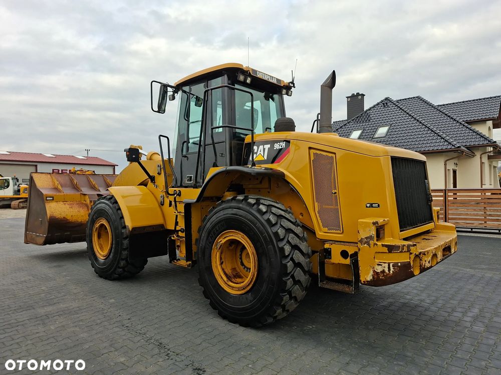 Caterpillar CAT 962H Rok 2008 - 3