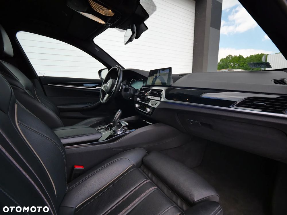 BMW Seria 5 530i xDrive M Sport sport - 37