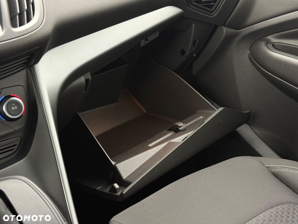 Ford Kuga 2.0 TDCi 4x4 Individual - 28