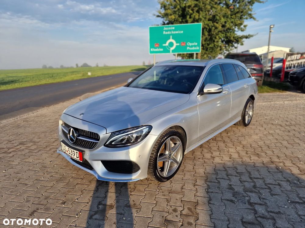Mercedes-Benz Klasa C 220 d 4Matic 9G-TRONIC AMG Line - 2