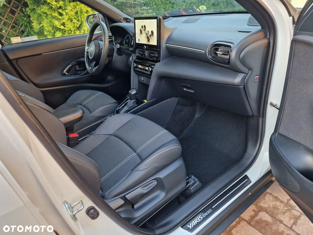 Toyota Yaris Cross Hybrid 1.5 Premiere Edition AWD - 34