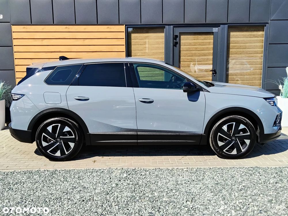 Opel Grandland 1.2 T mHEV GS Light S&S eDTC6 - 32