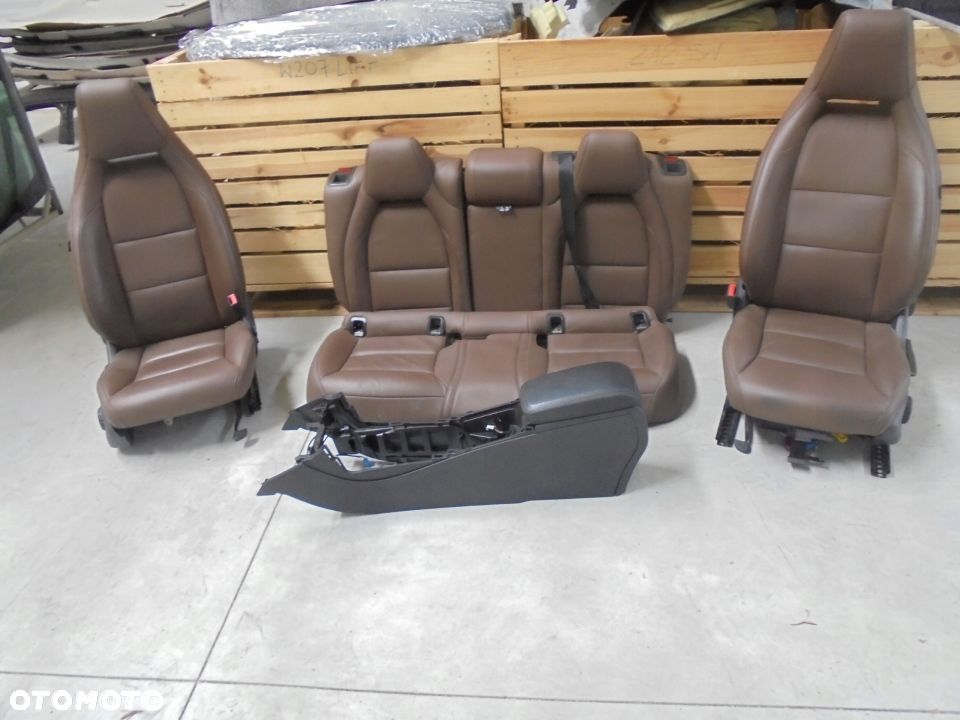 MERCEDES A KLASA W176 KOMPLET FOTELI KANAPA BOCZKI - 1