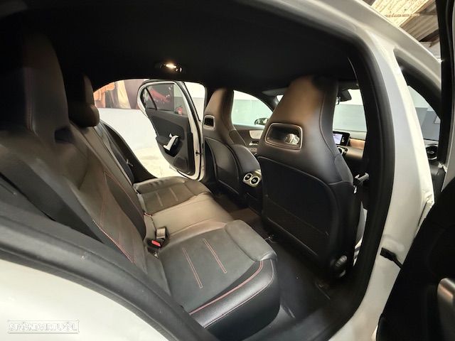 Mercedes-Benz A 160 AMG Line - 9