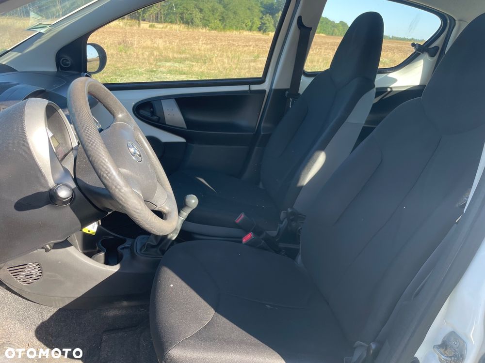 Toyota Aygo - 8