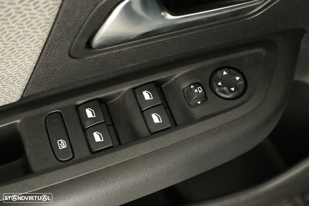 Citroën C4 1.2 PureTech Plus EAT8 - 20