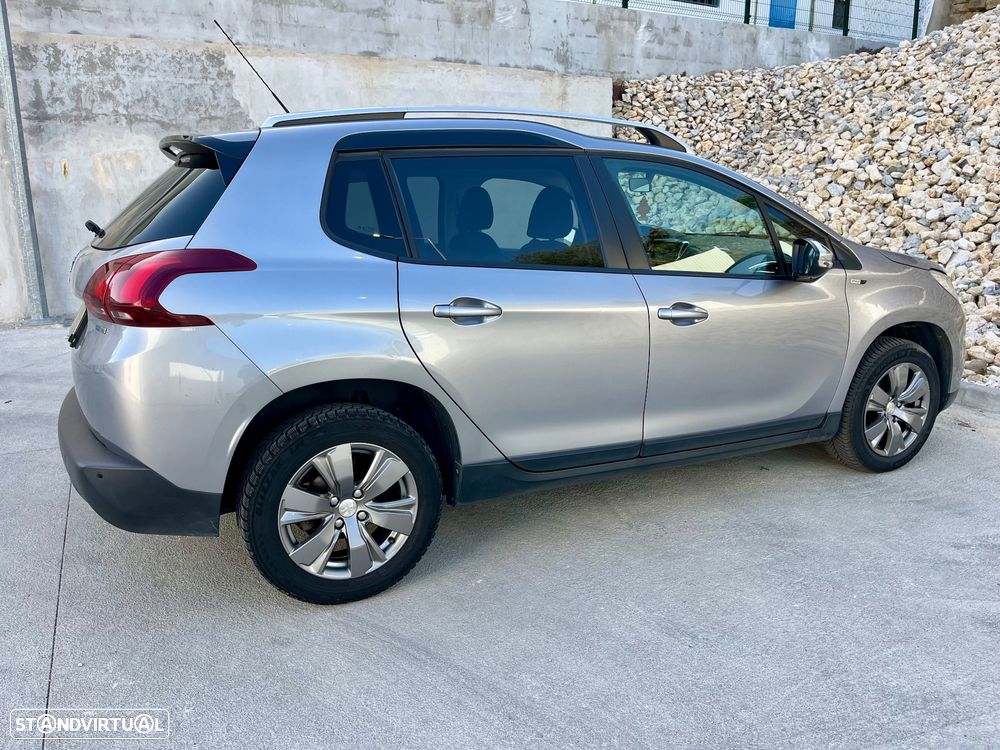 Peugeot 2008 PureTech 82 Style - 18