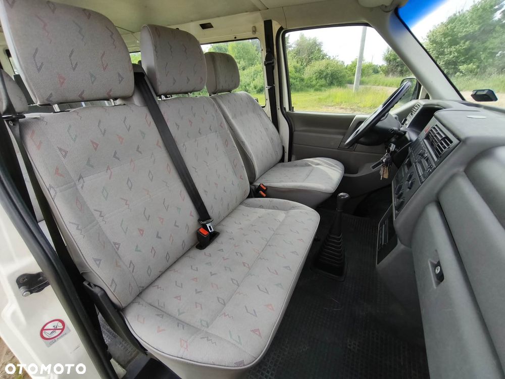 Volkswagen Transporter - 21