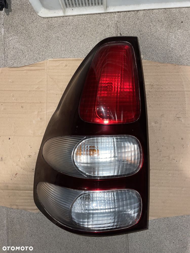 Lampa / reflektor Toyota Land Cruiser IV 120 lewy tył (ORYGINALNE) - 1