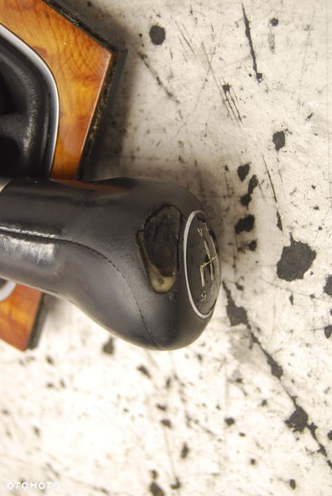 MIESZEK ZMIANY BIEGÓW 8P0863279 AUDI A3 8P 5 BIEGÓW 8P0864261B 8P0864261 - 5