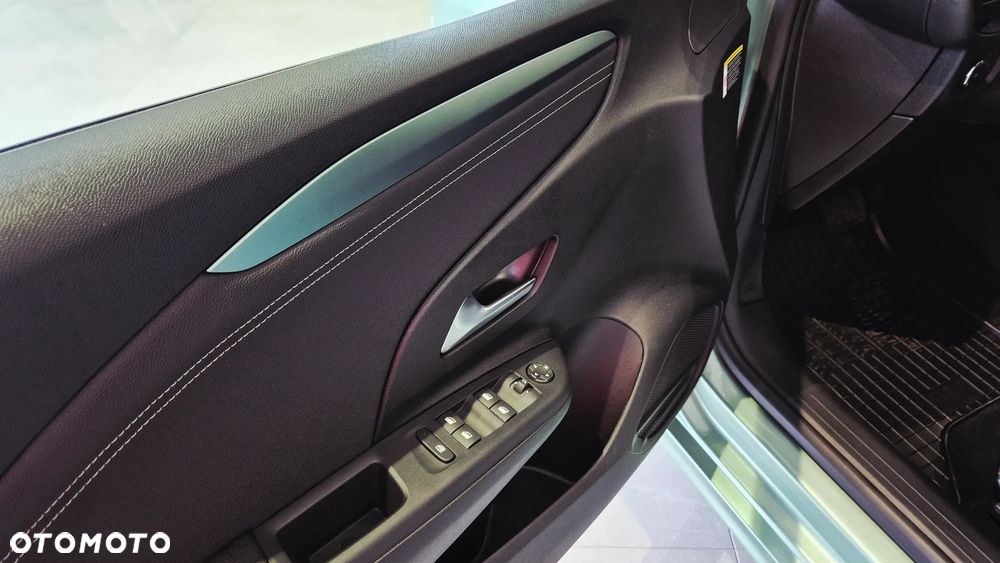 Opel Corsa 1.2 T mHEV Yes 2025 eDCT - 9