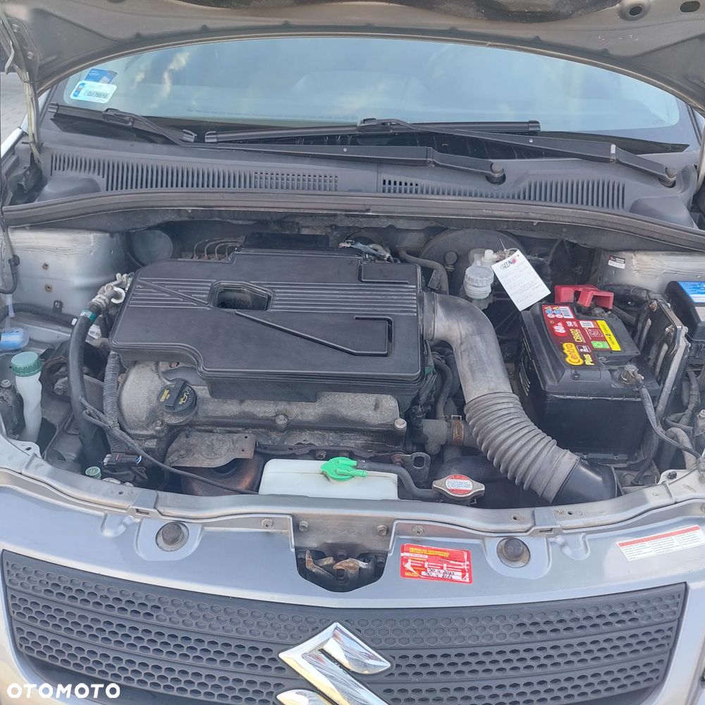 Suzuki SX4 - 10