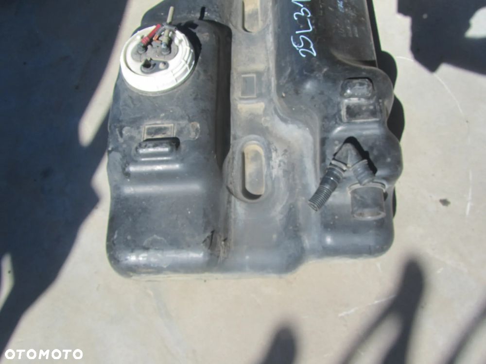 Iveco Daily 06->2.3 HPI zbiornik paliwa - 2