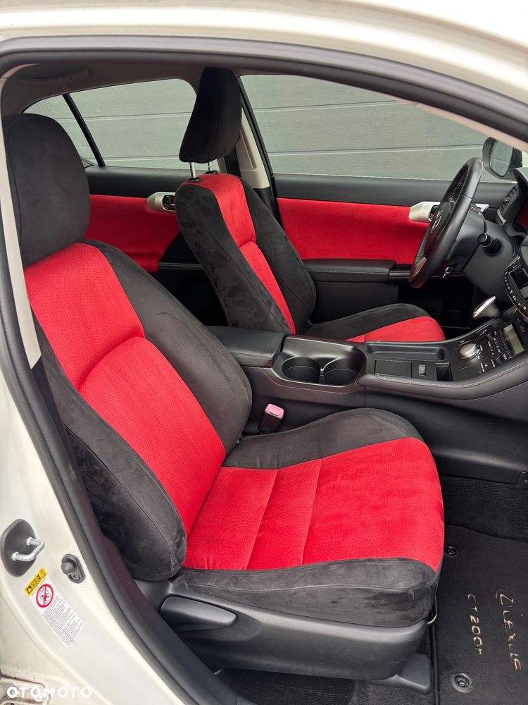 Lexus CT 200h Classic - 29