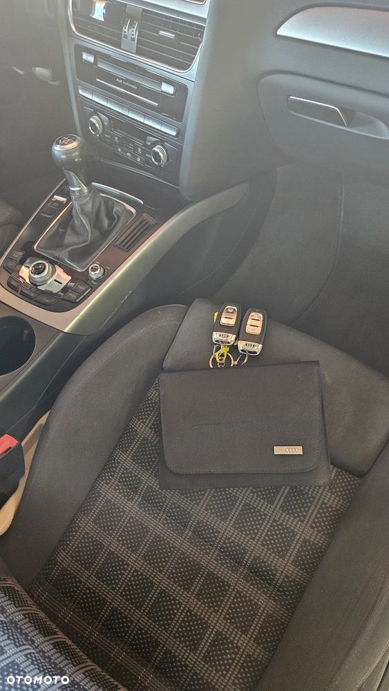 Audi A4 Limousine - 10