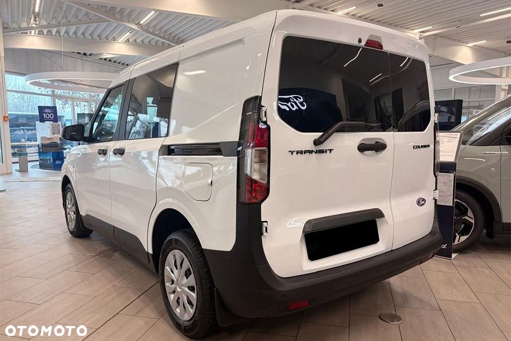 Ford Transit Courier - 7