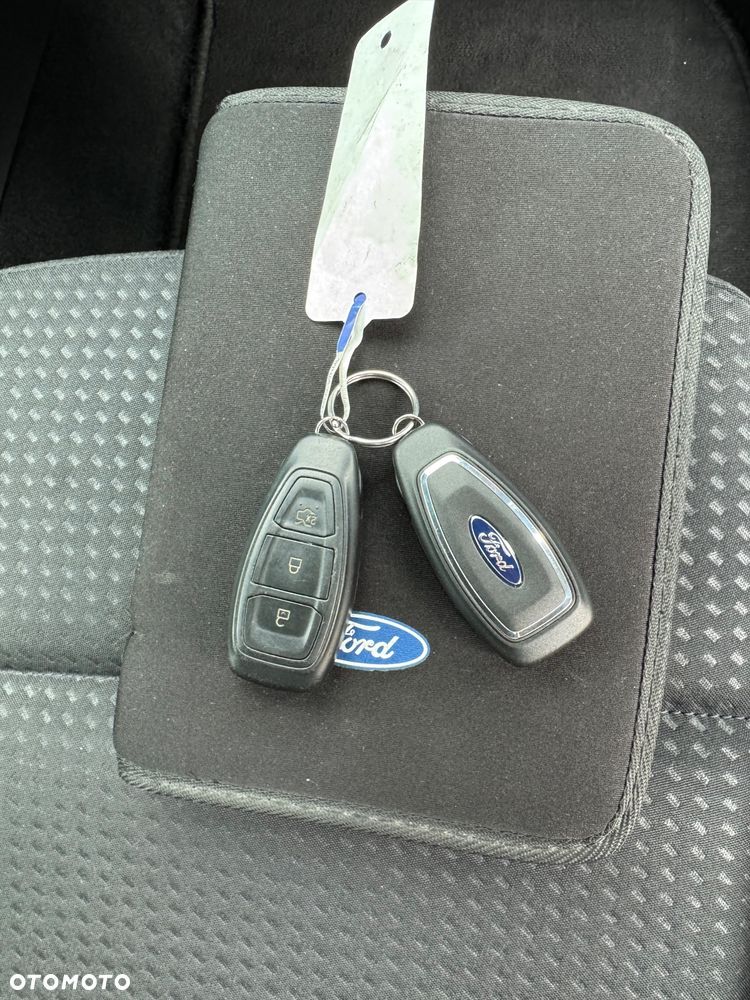 Ford Focus 1.5 EcoBlue Start-Stopp-System ST-LINE STYLE - 27