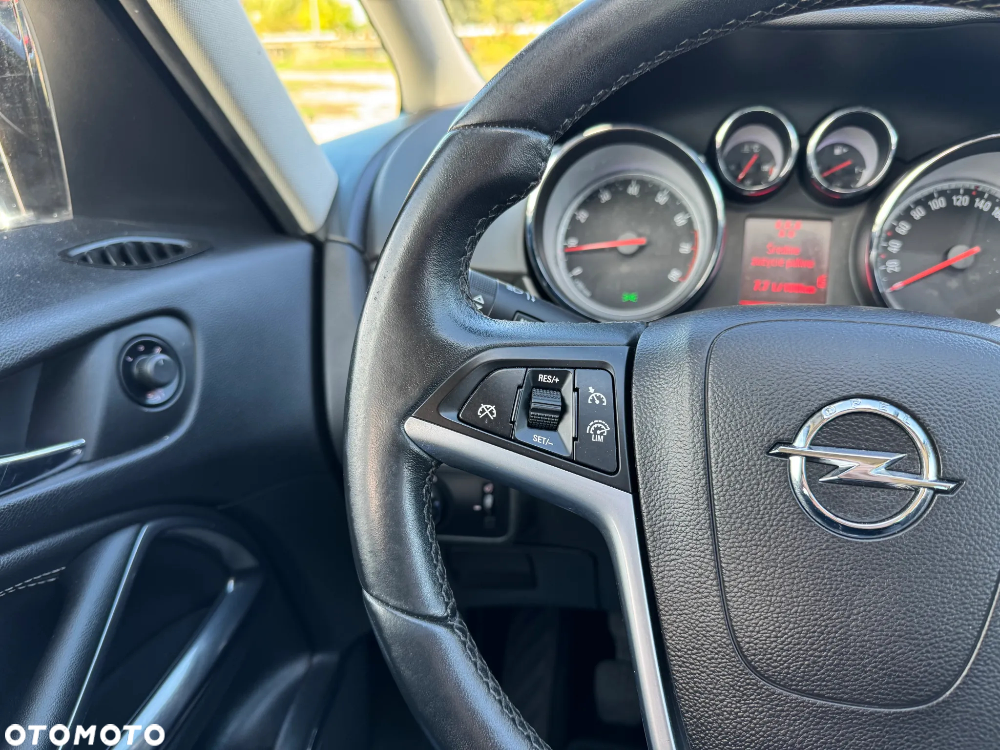 Opel Zafira 1.4 T Cosmo - 14
