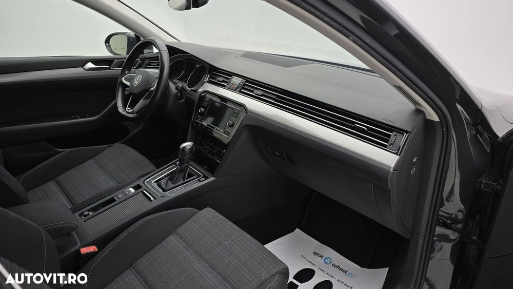 Volkswagen Passat - 20