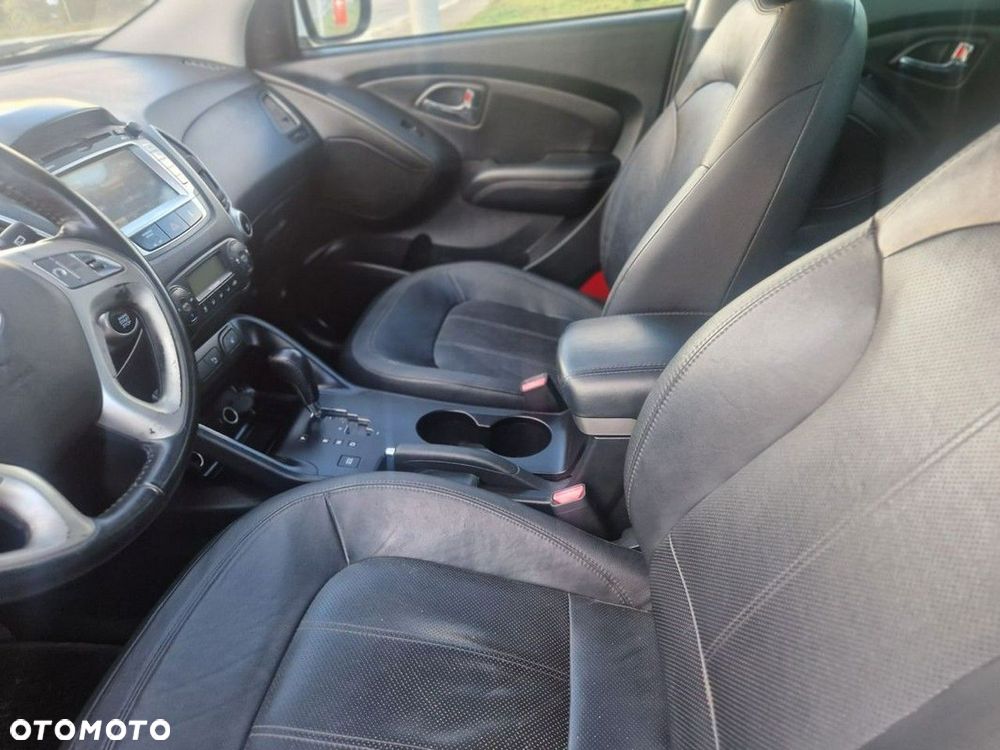 Hyundai ix35 - 11