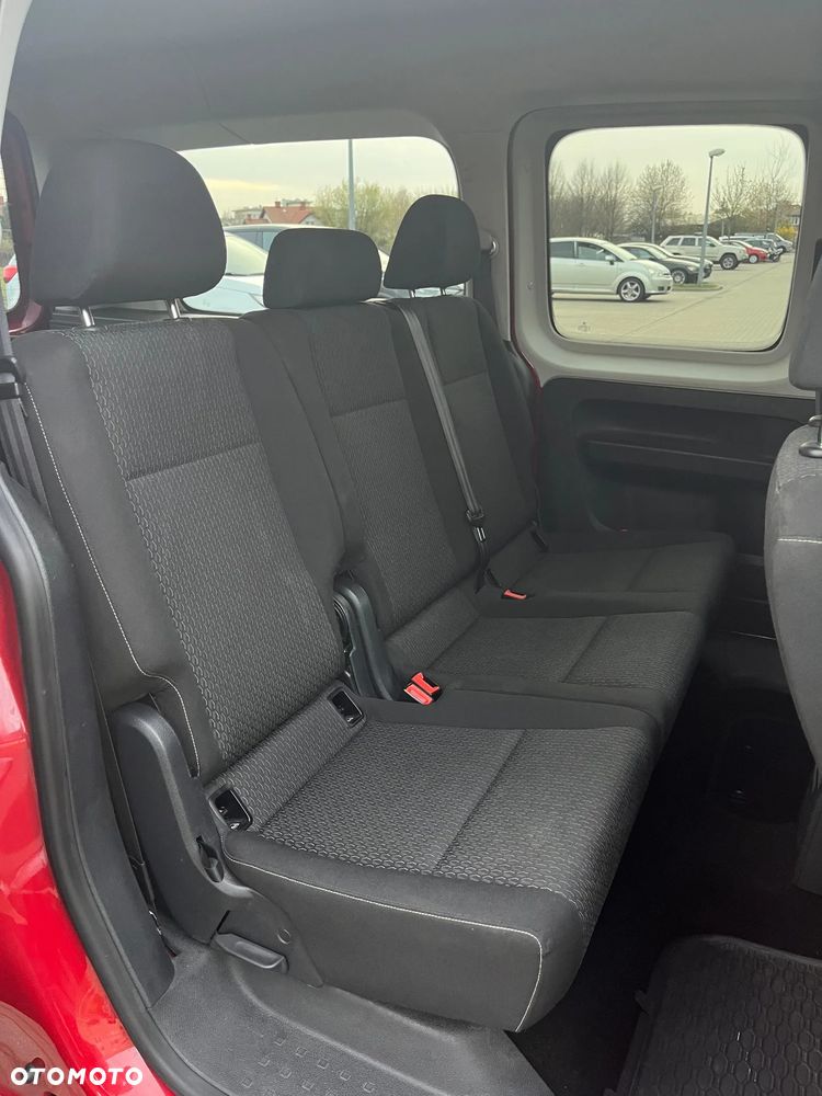 Volkswagen Caddy Maxi 2.0 TDI Comfortline DSG - 14