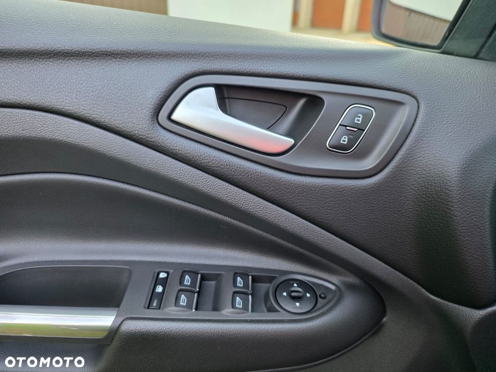 Ford Kuga 1.5 EcoBoost 2x4 Cool & Connect - 26