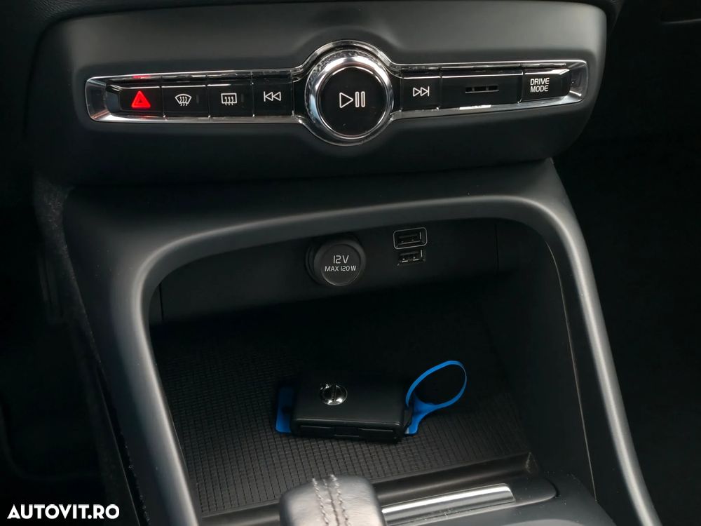 Volvo XC 40 T5 Recharge DKG Essential - 19