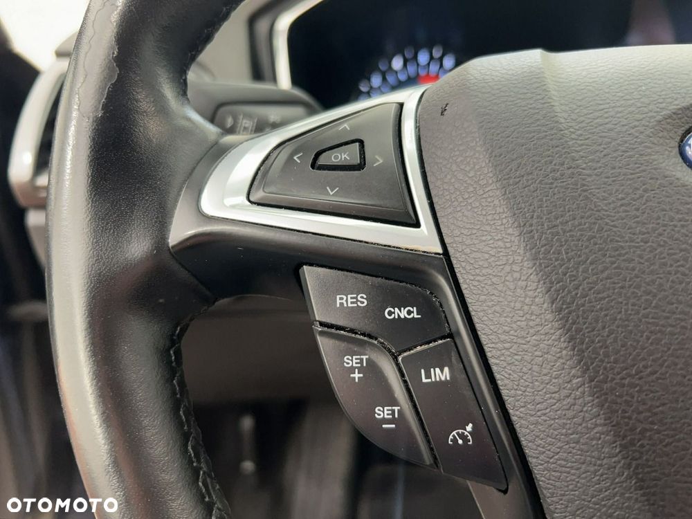 Ford Mondeo 2.0 EcoBlue Titanium - 23