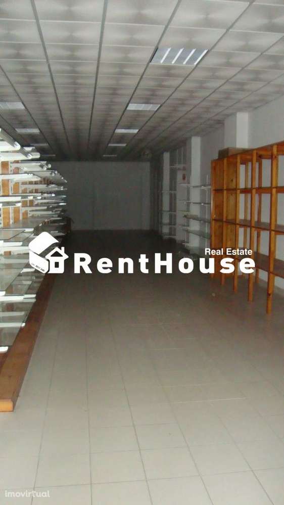 Arrendamento Espaço Comercial na Rua Rancho das Cantarinhas, Nº70 - Grande imagem: 3/4