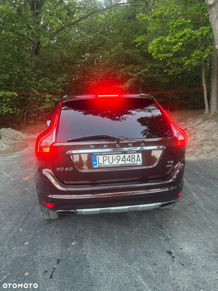 Volvo XC 60 T5 AWD Summum - 9
